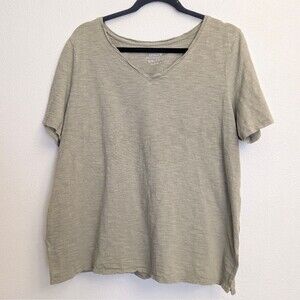 Chico's Ultimate Tee Shirt Short Sleeve Sage Green Size 2 Large